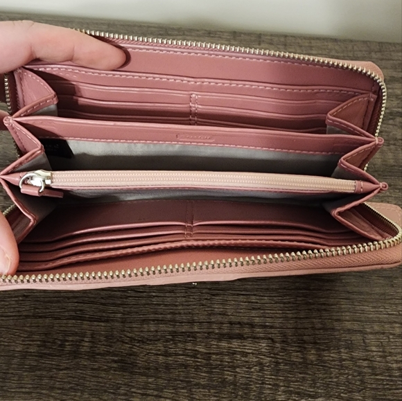 Leather Coach Wallet (Pink) - Picture 3 of 6